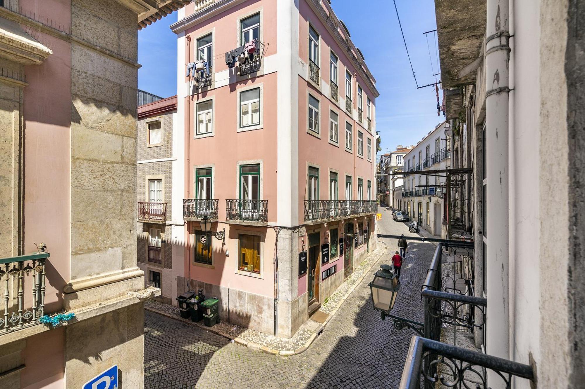 Whome Stylish Family Residence In The Heart Of Chiado Lisbon Exterior photo